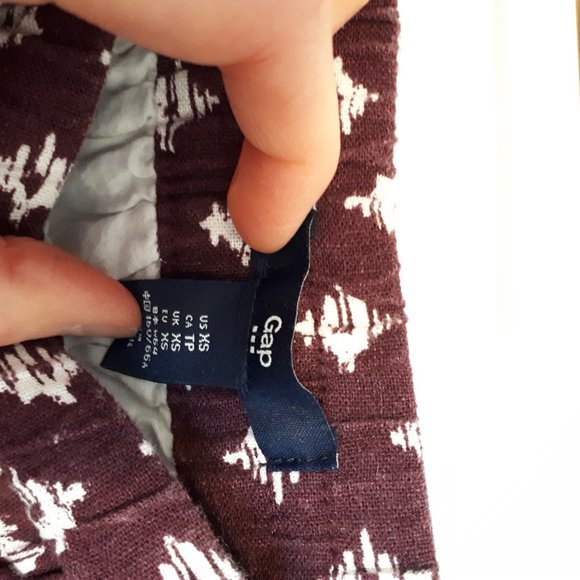 Cute Skirt - Picture 2 of 3